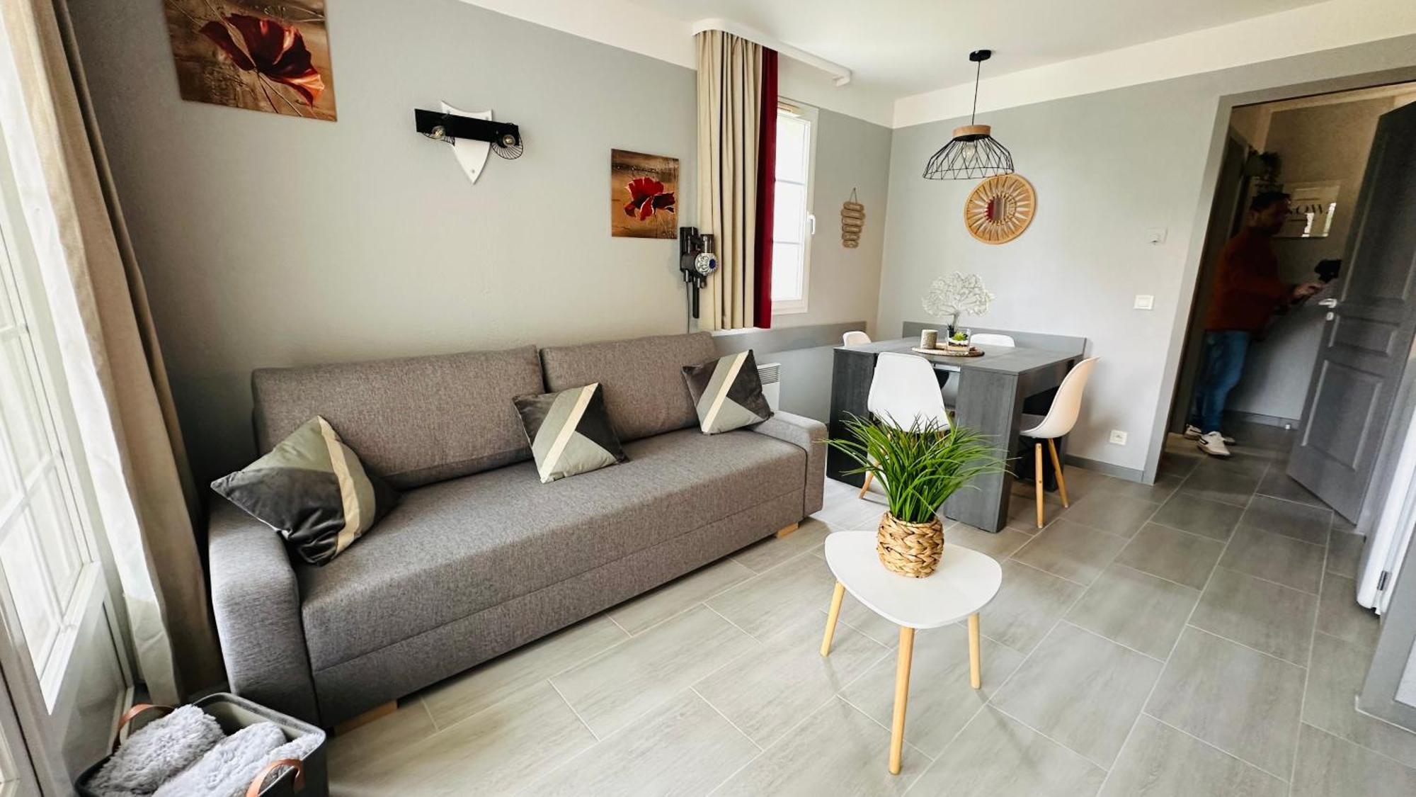 Appartement En Residence Pierre Et Vacance Au Golf Biscarrosse Εξωτερικό φωτογραφία